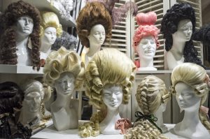 wigs-4168599_1920