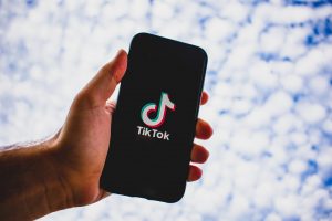 tiktok-g843400e9d_1920