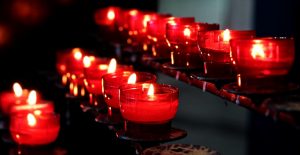 candles-g6f64e3844_1920