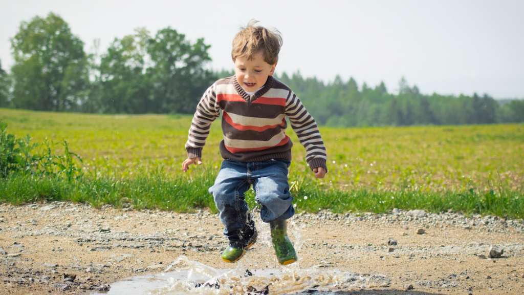 Kinder machen jeden Tag ein bisschen erträglicher mit ihren lustigen und frechen Sprüchen.