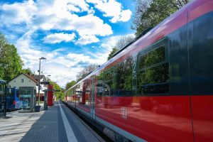 deutsche-bahn-4219911_1920