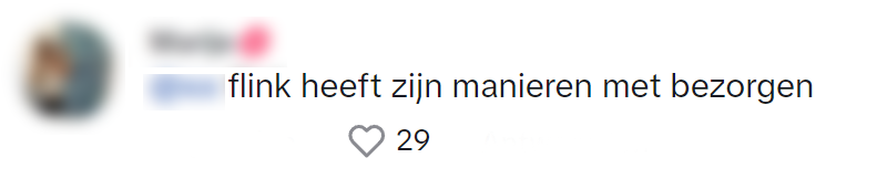 Deze bezorger brengt zijn bestelling op een ander soort voertuig