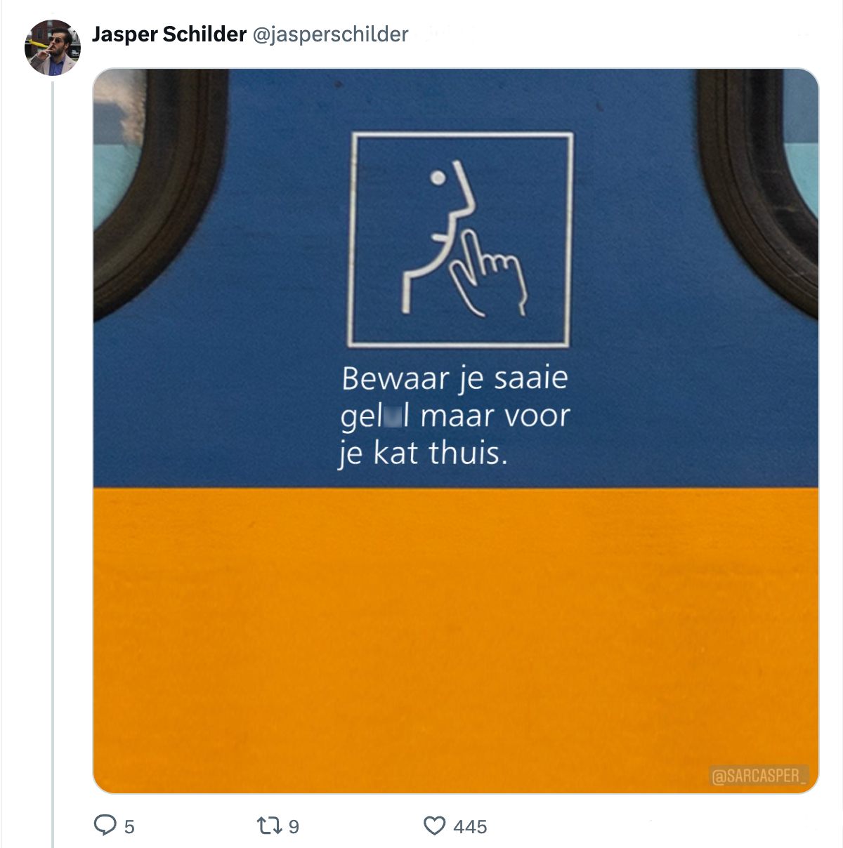 NS-trein met "bewaar je saaie gel*l maar voor je kat thuis." sticker